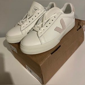 VEJA Campo Chromefree Women's Sneakers Size 7